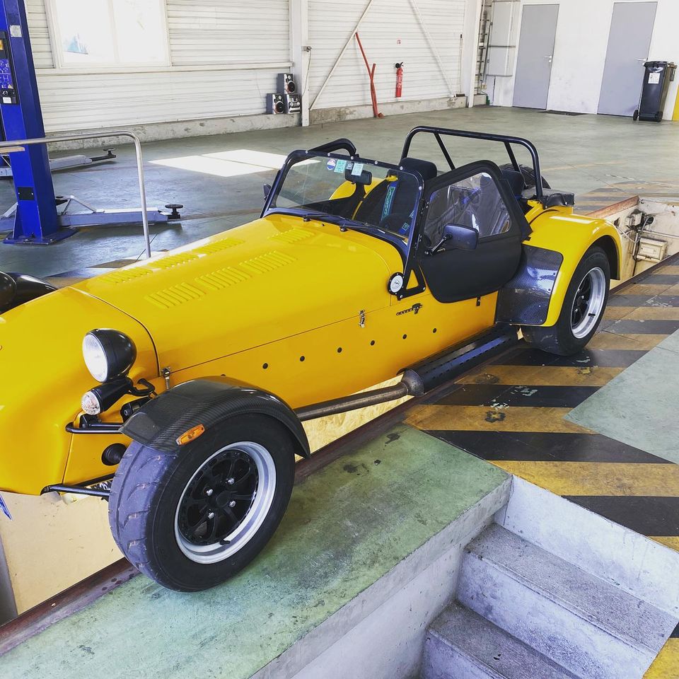 Lotus Seven Vue profil contrôlée au 