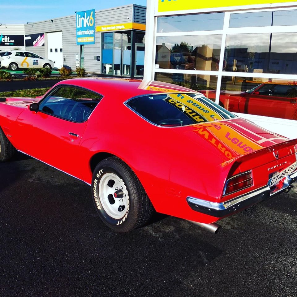 Pontiac Firebird Formula 350 de 1971 Vue arrière contrôlée au 