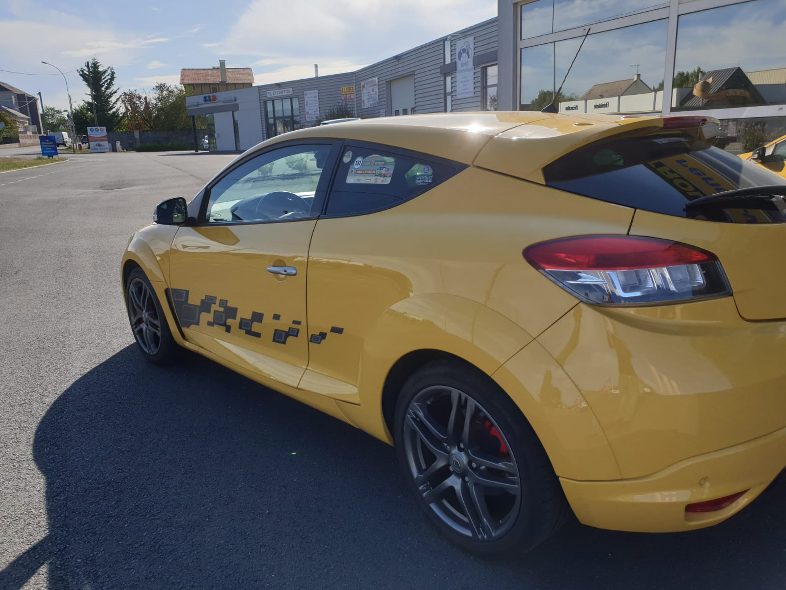 Megane RS de 2009 Vue arrière contrôlée au 