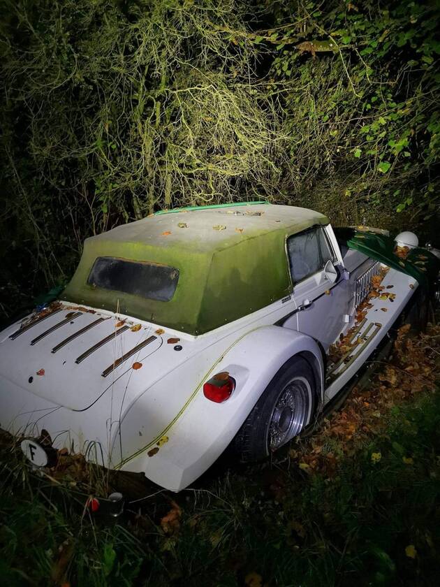 Voiture de luxe clenet trouvée